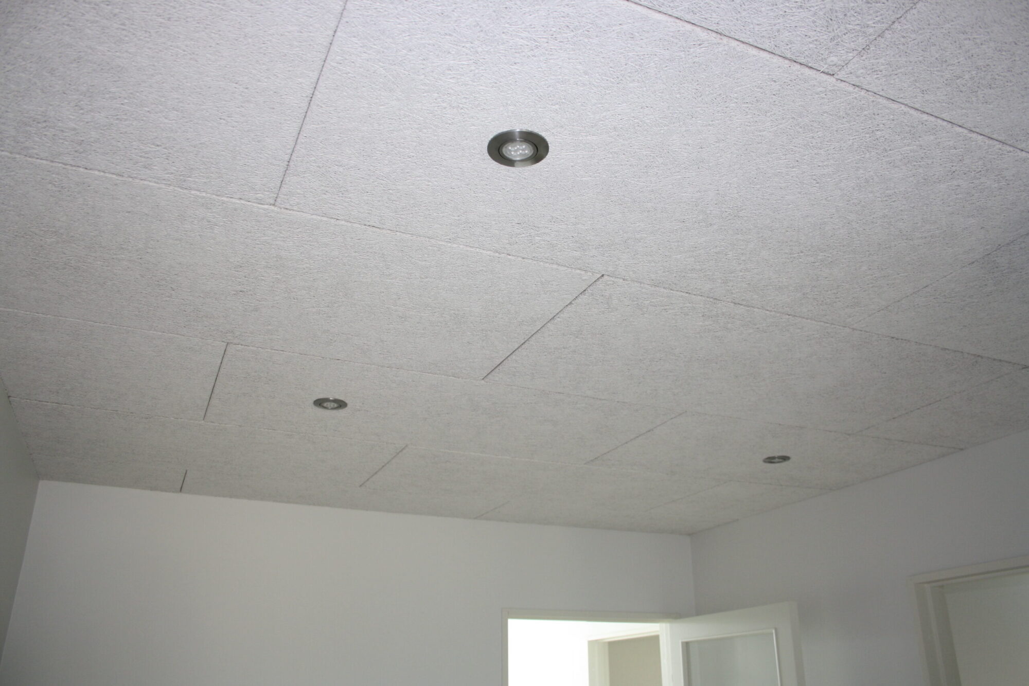 Lana di legno Multifin White 600×1200 mm
