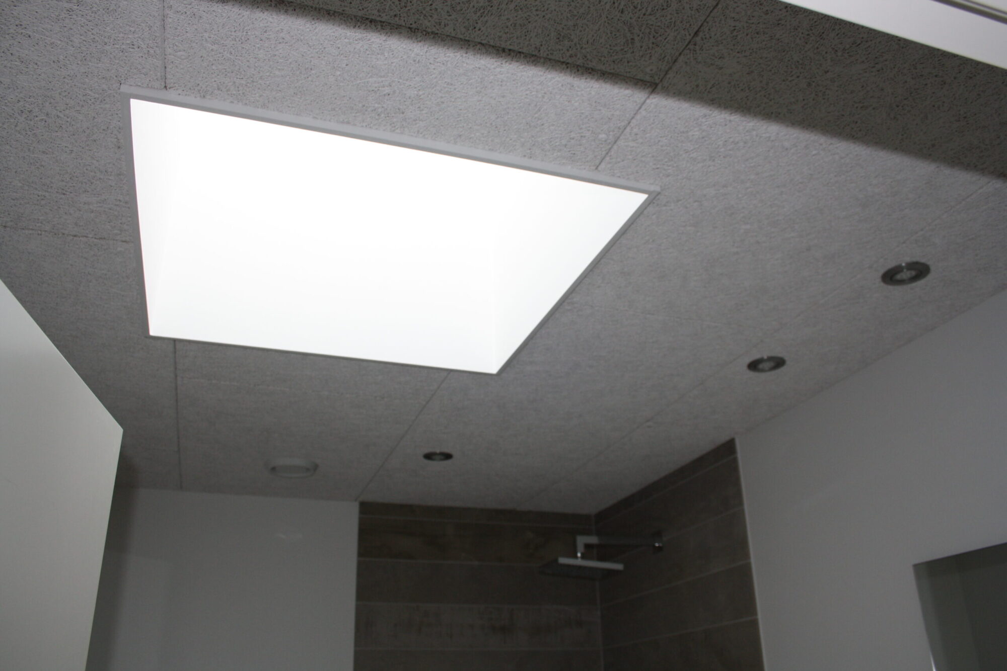 Lana di legno Multifin White 600×1200 mm